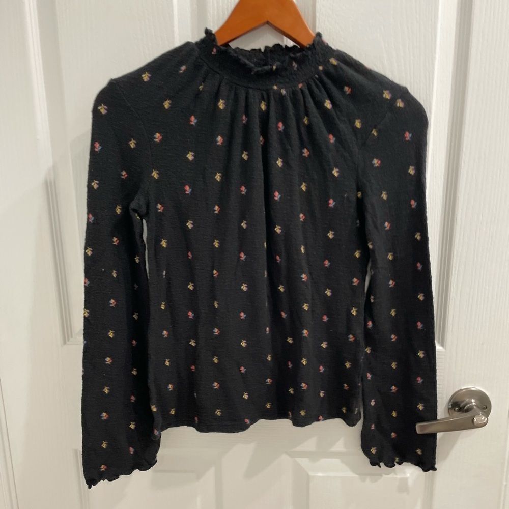 Texture and thread XS long sleeve blouse